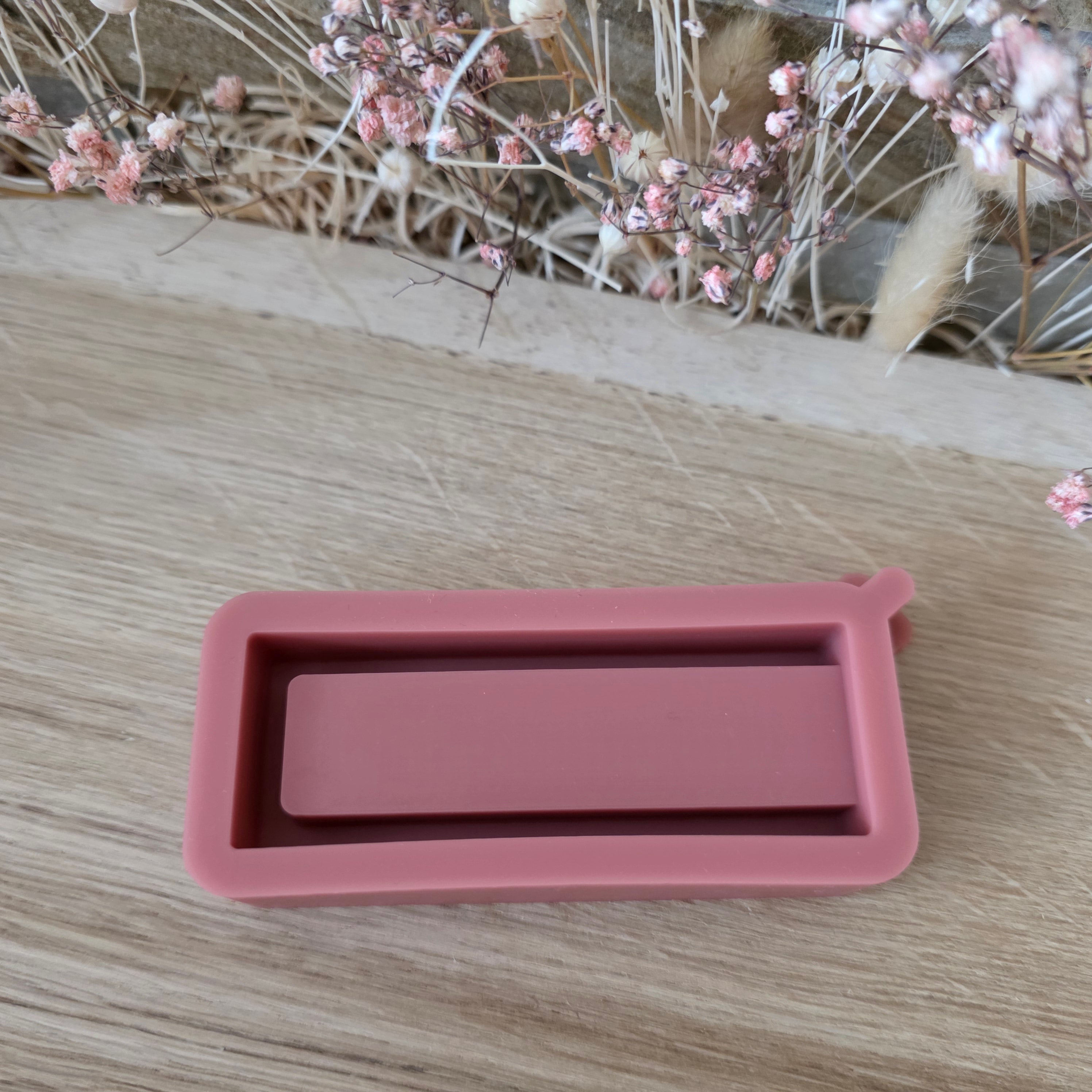 Modularer Schokoladenhalter – Rückteil & Wechselfronten