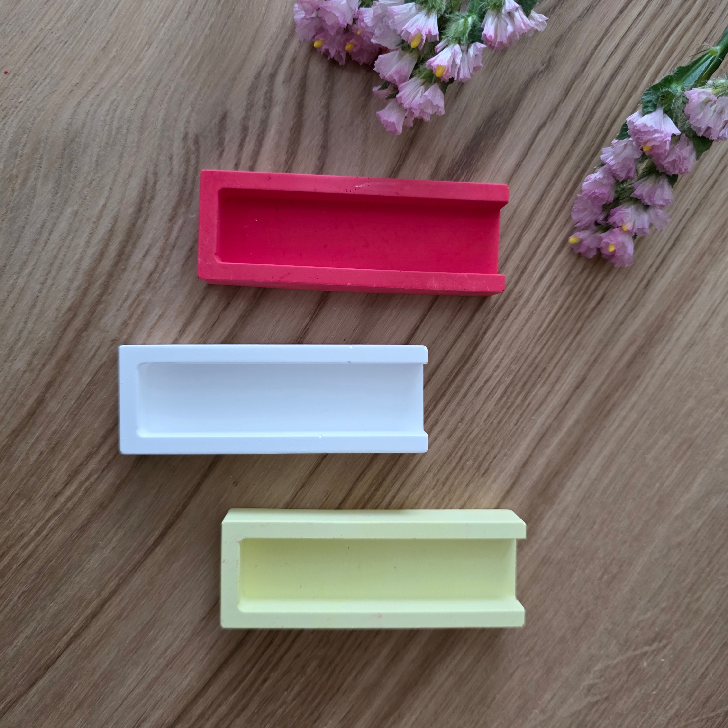 Modularer Schokoladenhalter – Rückteil & Wechselfronten