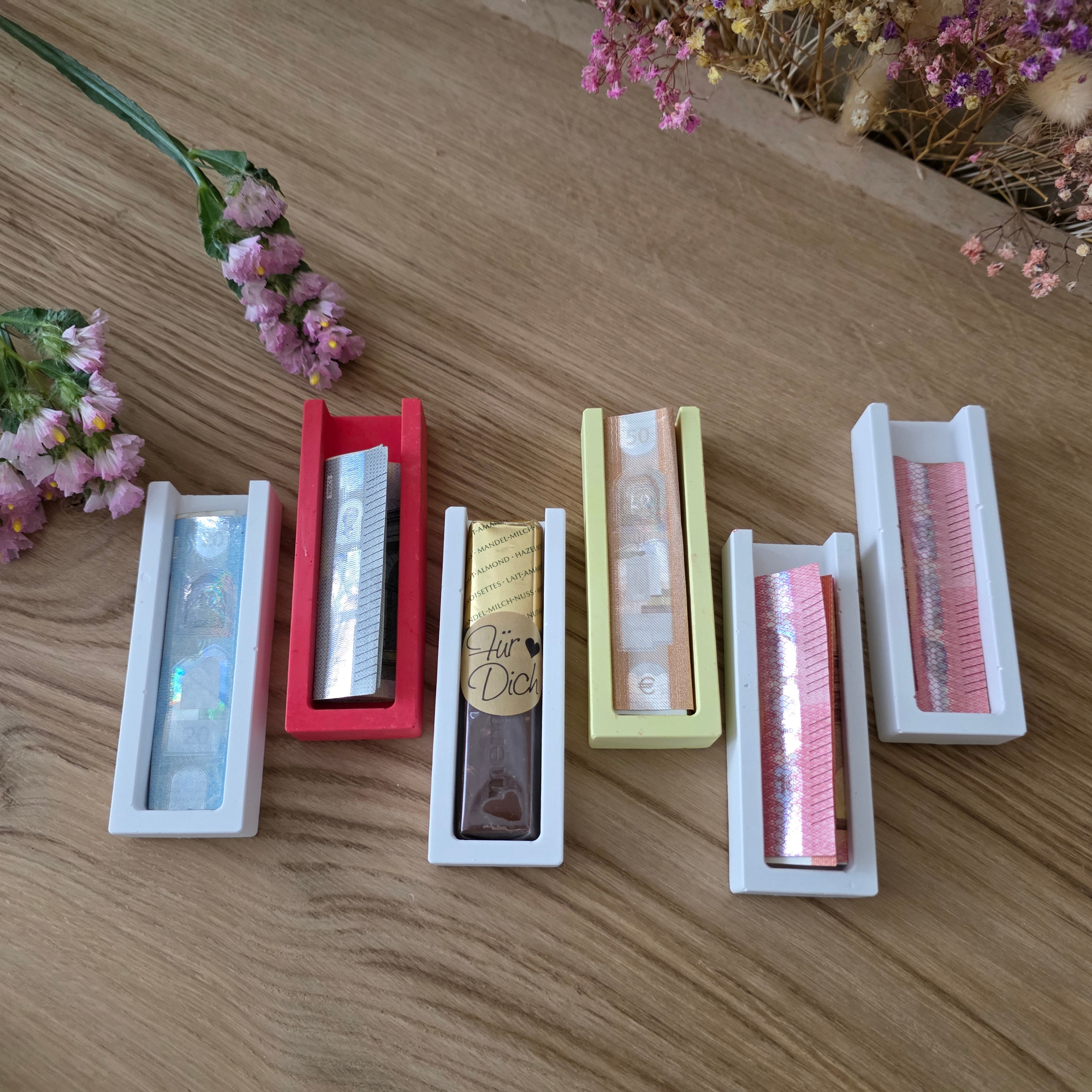 Modularer Schokoladenhalter – Rückteil & Wechselfronten