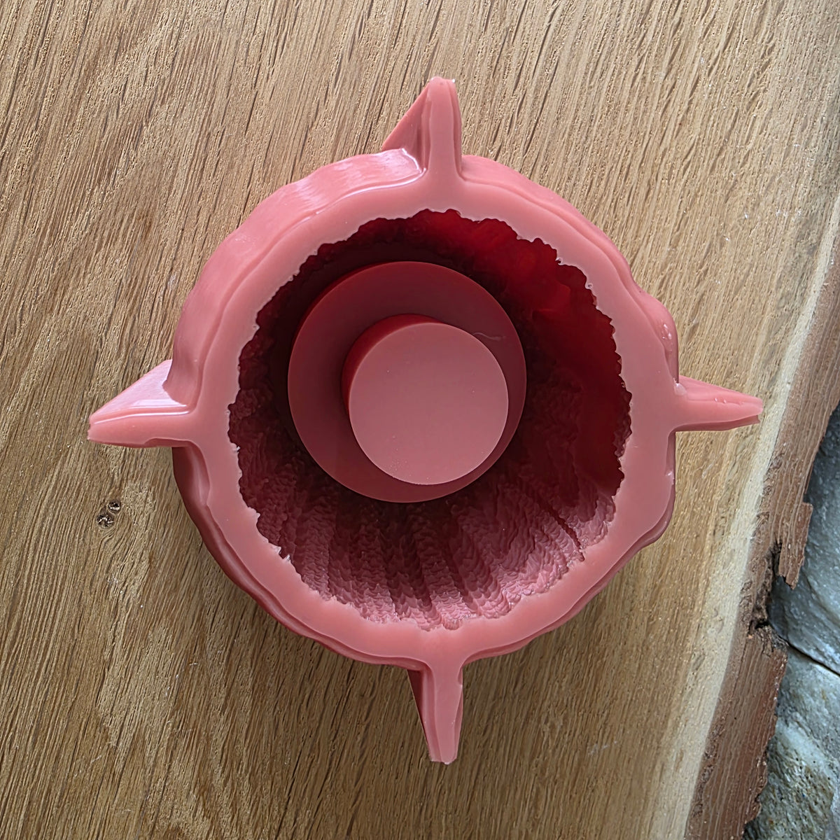 Silikongießform – Dalapferd Kerzenhalter in Strickoptik
