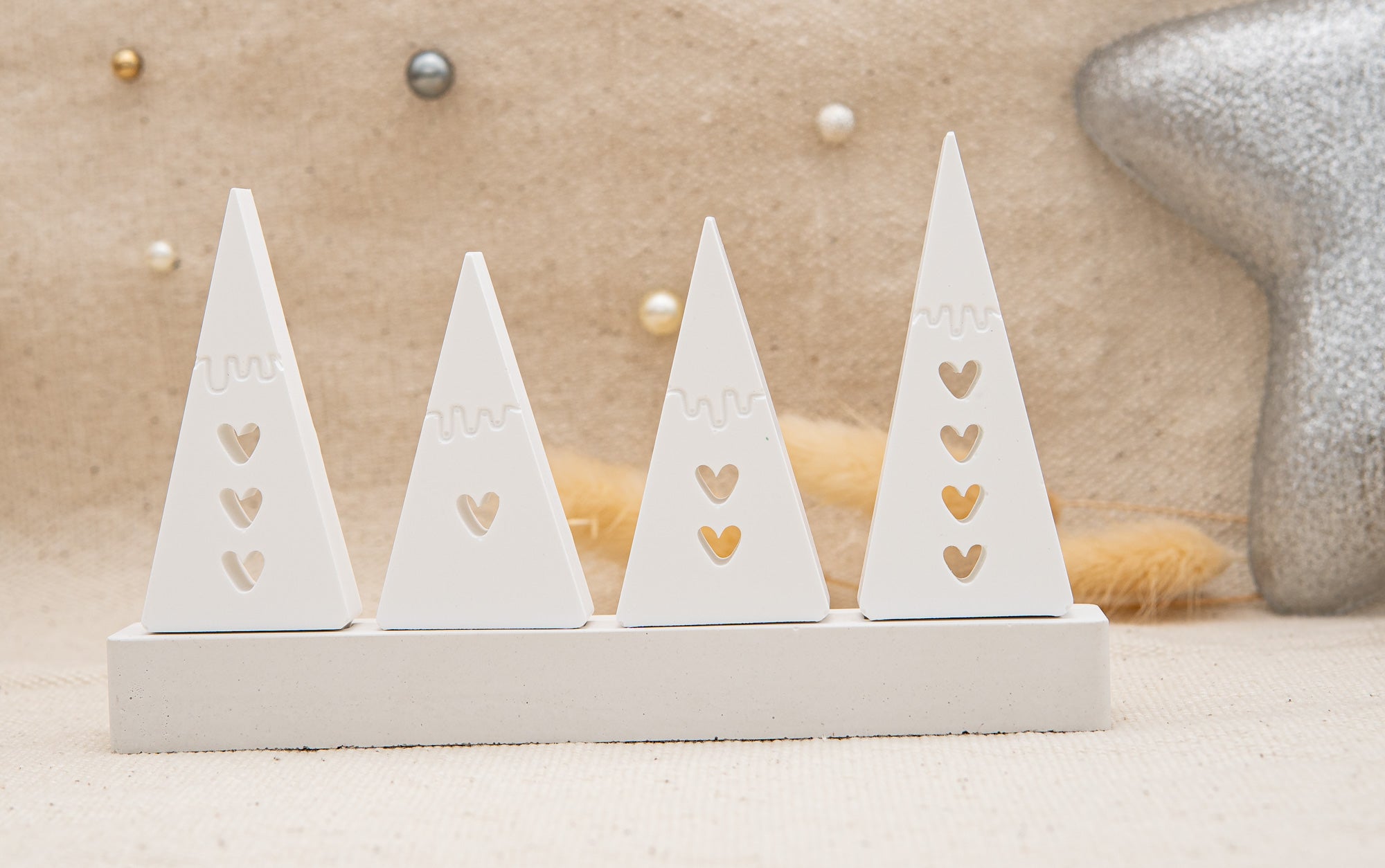 Silikon – Gießform – Dreieckstannen mit Herz – Steckform – passend für unser Stecksystem