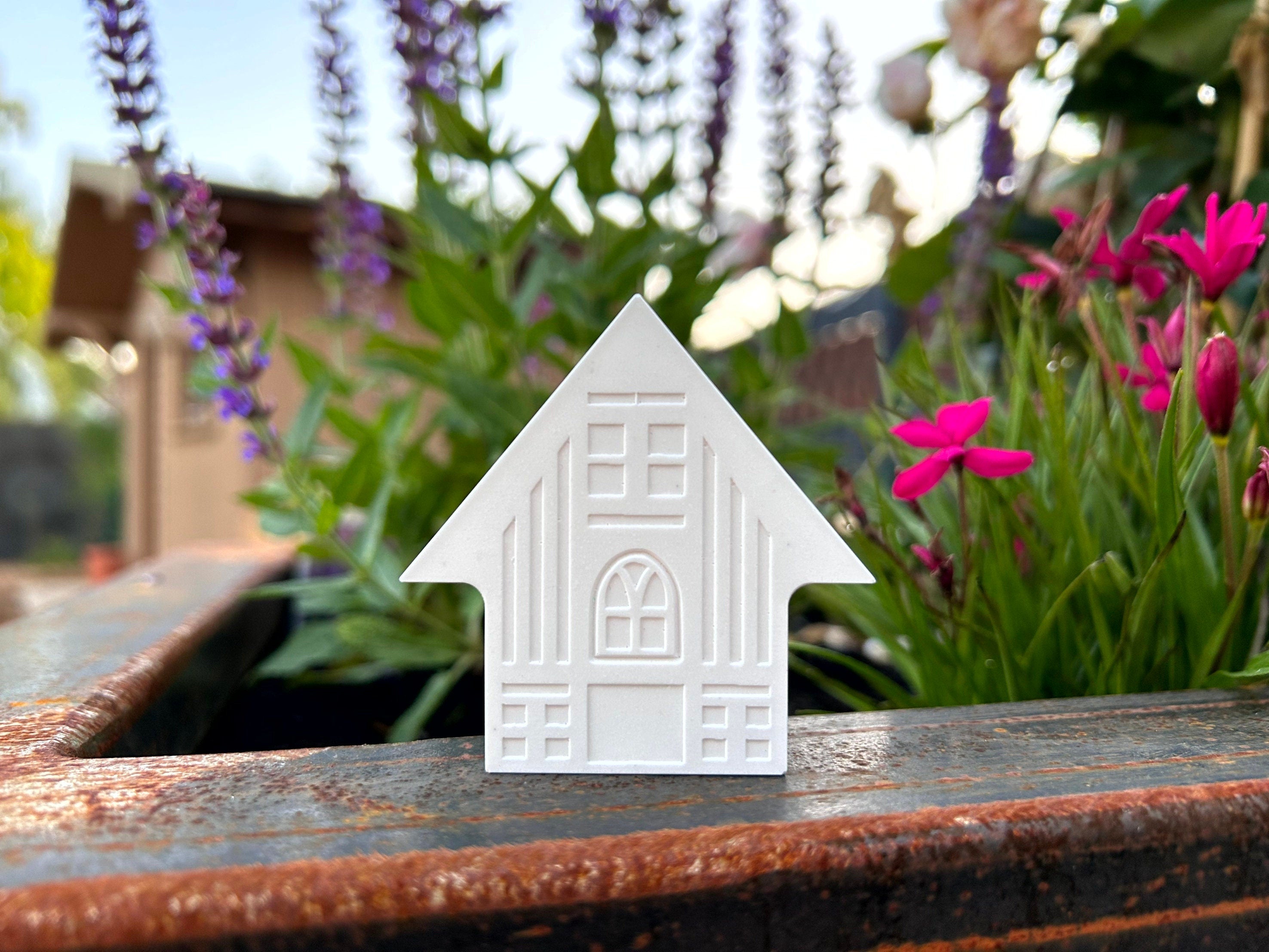 Silikon - Gießform - Mini-Kirchen-Haus - Graviert -