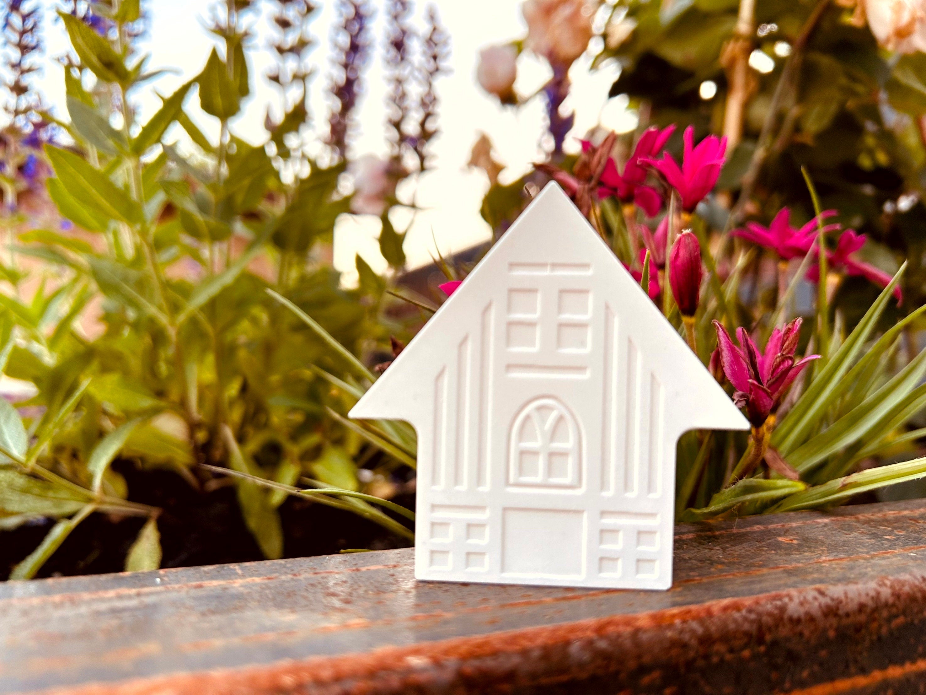 Silikon - Gießform - Mini-Kirchen-Haus - Graviert -