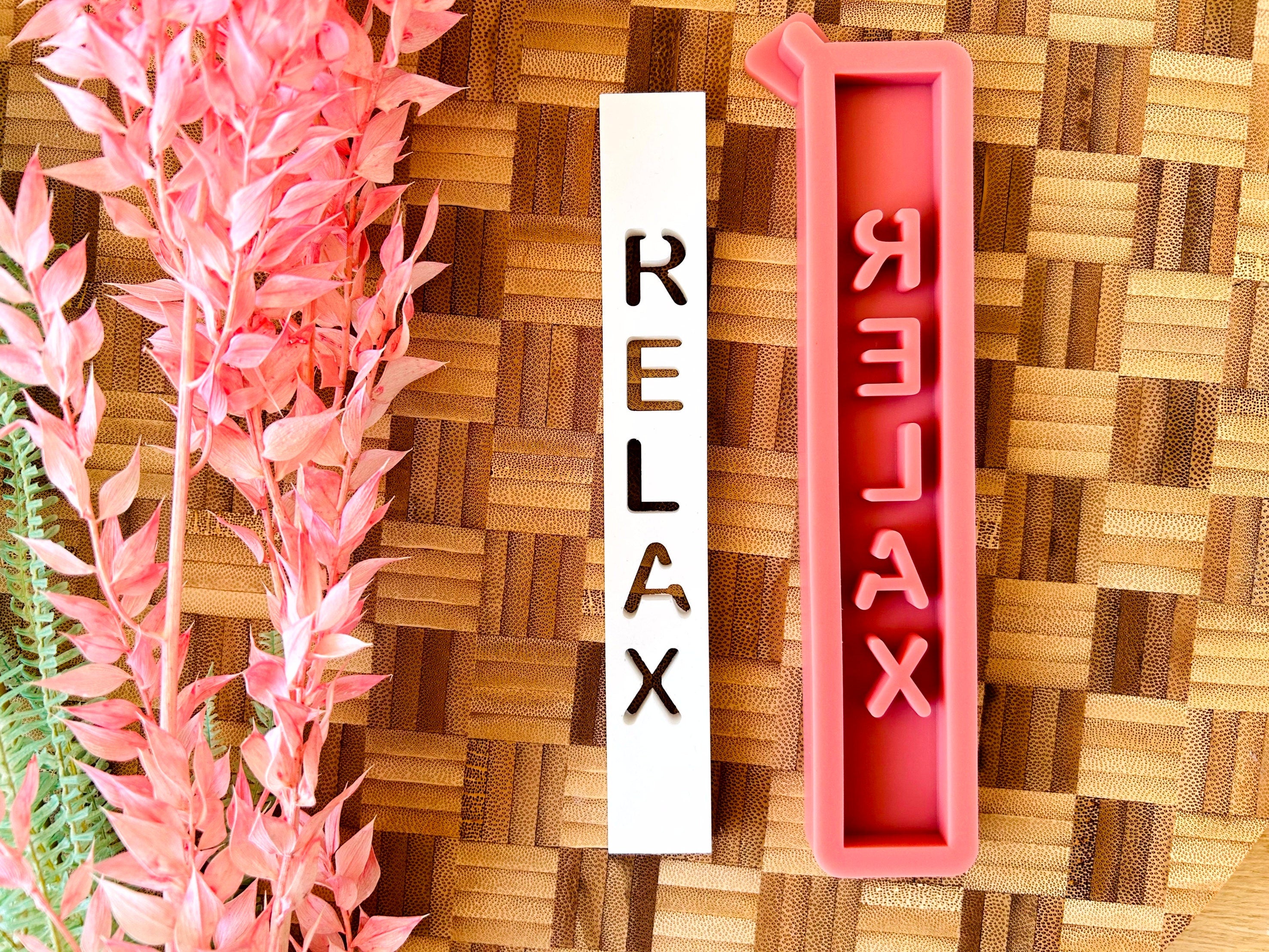 Silikon - Gießform -Klötzchen RELAX Schriftzug- Klötzchen Lichthäuser - Lichthausklötzchen - Klötzchen - Windlicht - Sommerwindlicht -