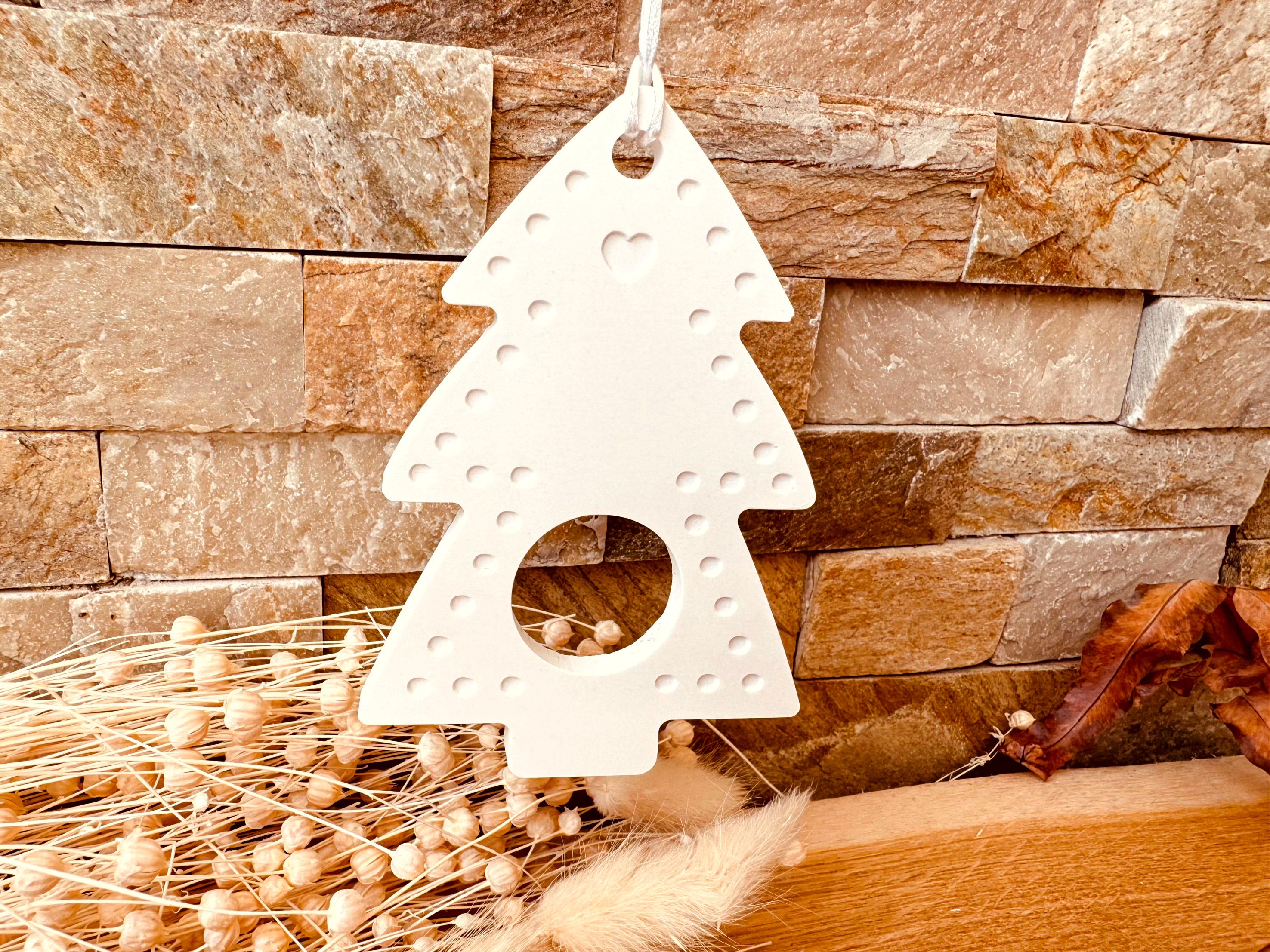 Silikon - Gießform - Tannenbaum als Schokoladenkugelhalter - Schokoladenkugelhalter -