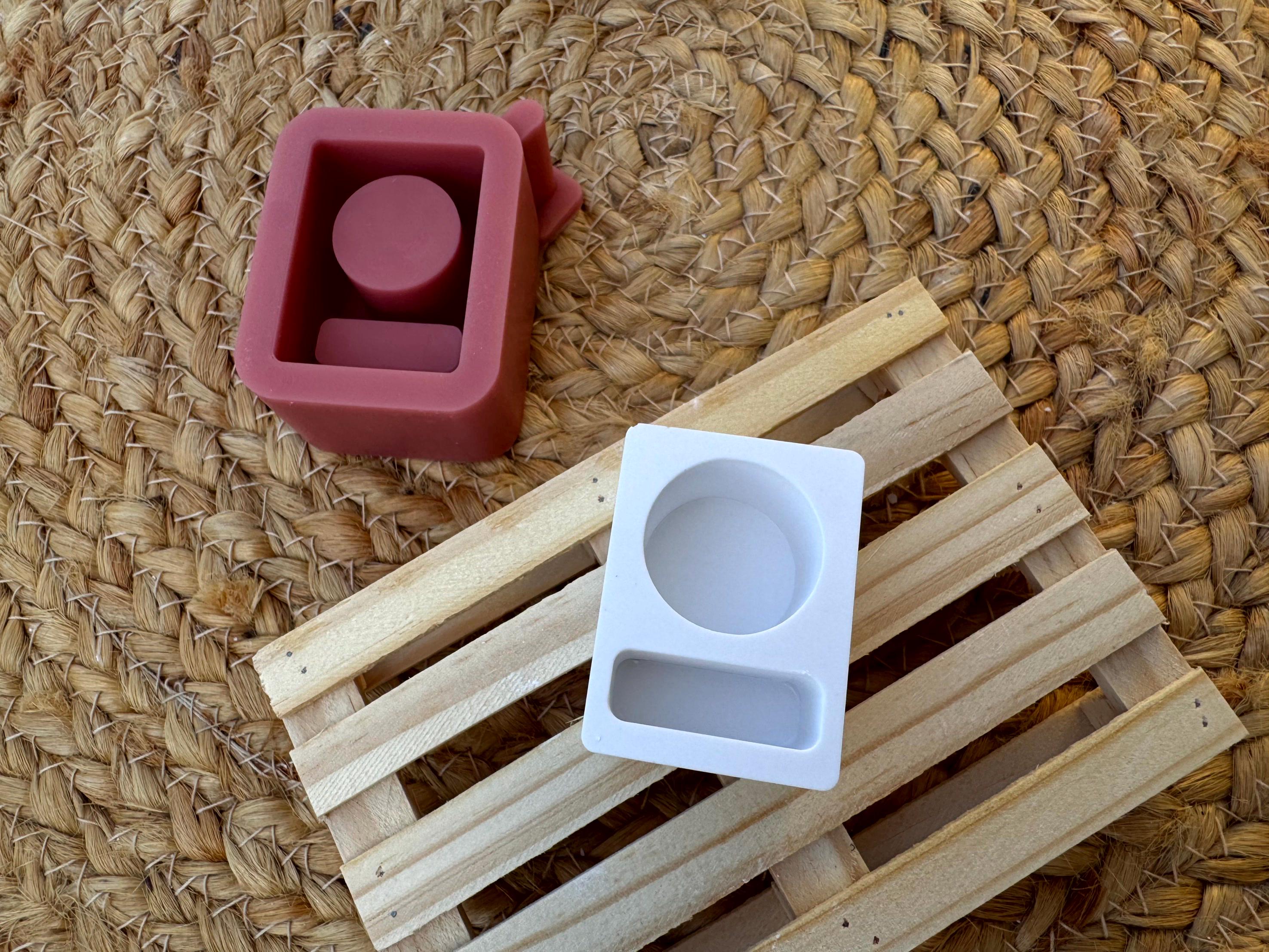 Silikon - Gießform -Stabkerzenhalter mit Platz für 1 Klötzchen - Klötzchen Lichthäuser - Häuserkranz- Klötzchen - Windlicht - Eckig