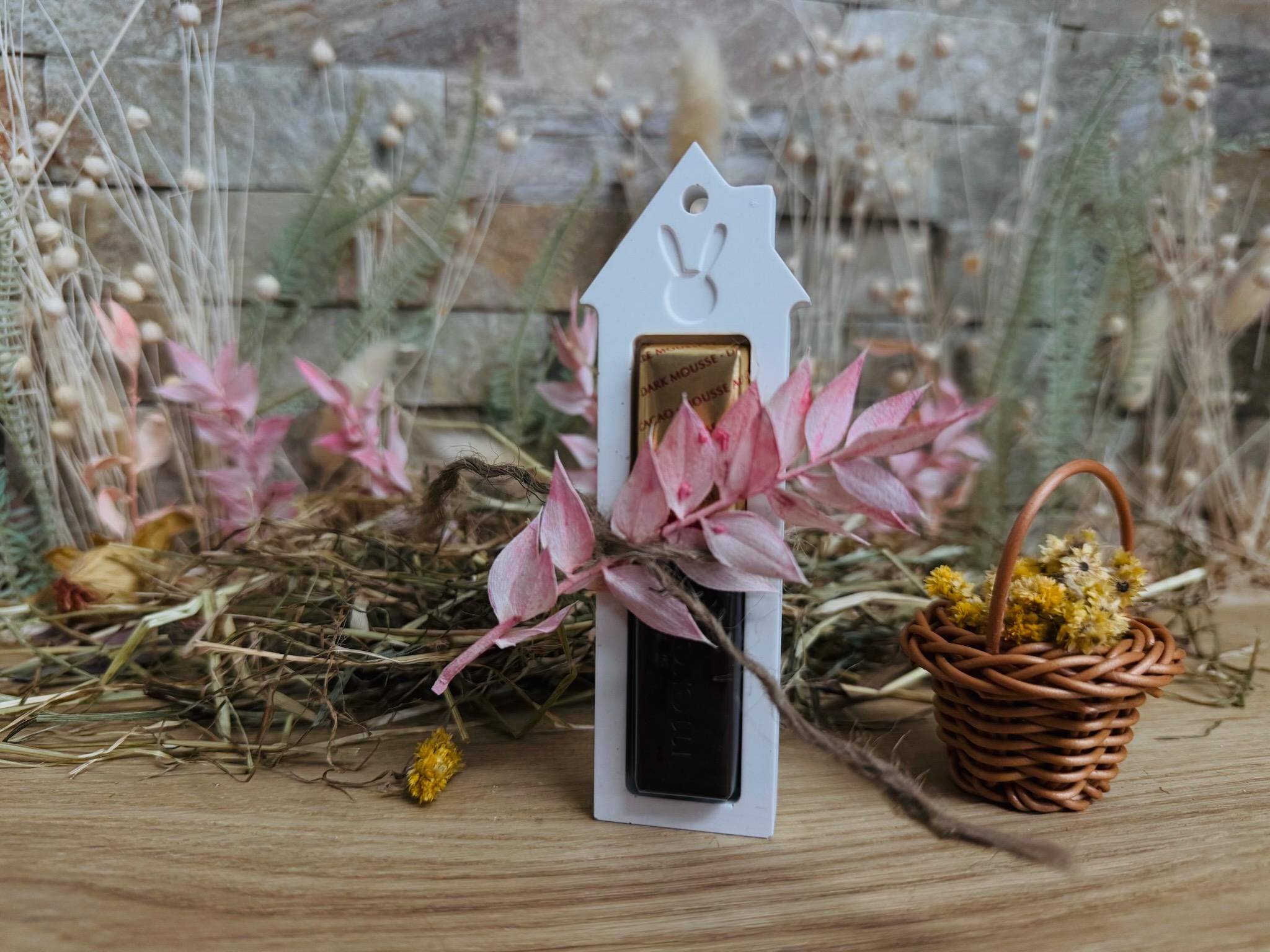 Silikon - Gießform - Haus mit Hase als Schokoladenriegelhalter -