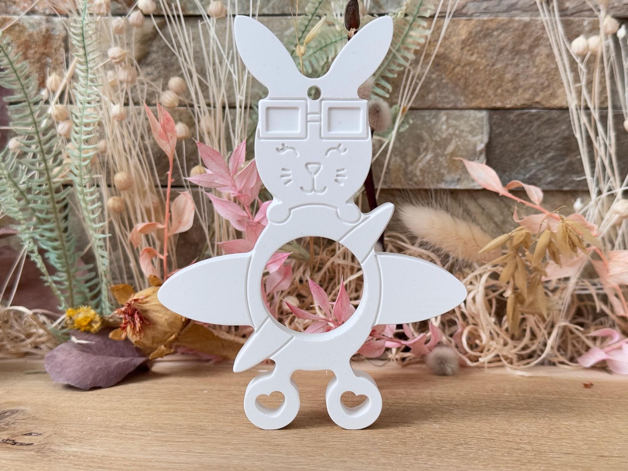 Silikon - Gießform - Hase mit Flugzeug als Schokoladenkugelhalter - Aufhänger -
