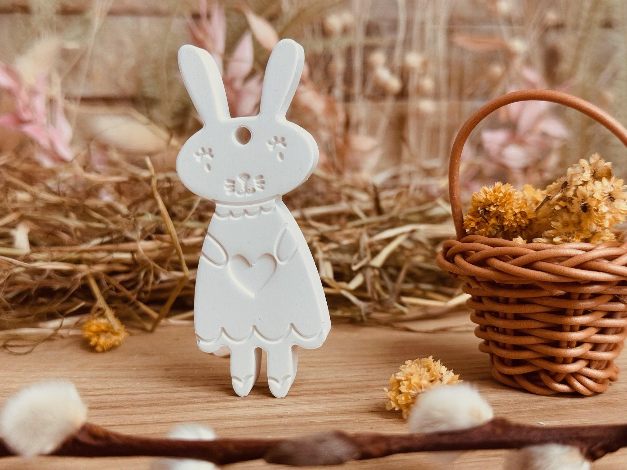 Silikon - Gießform - niedlicher Osteraufhänger - Hase mit Herz -