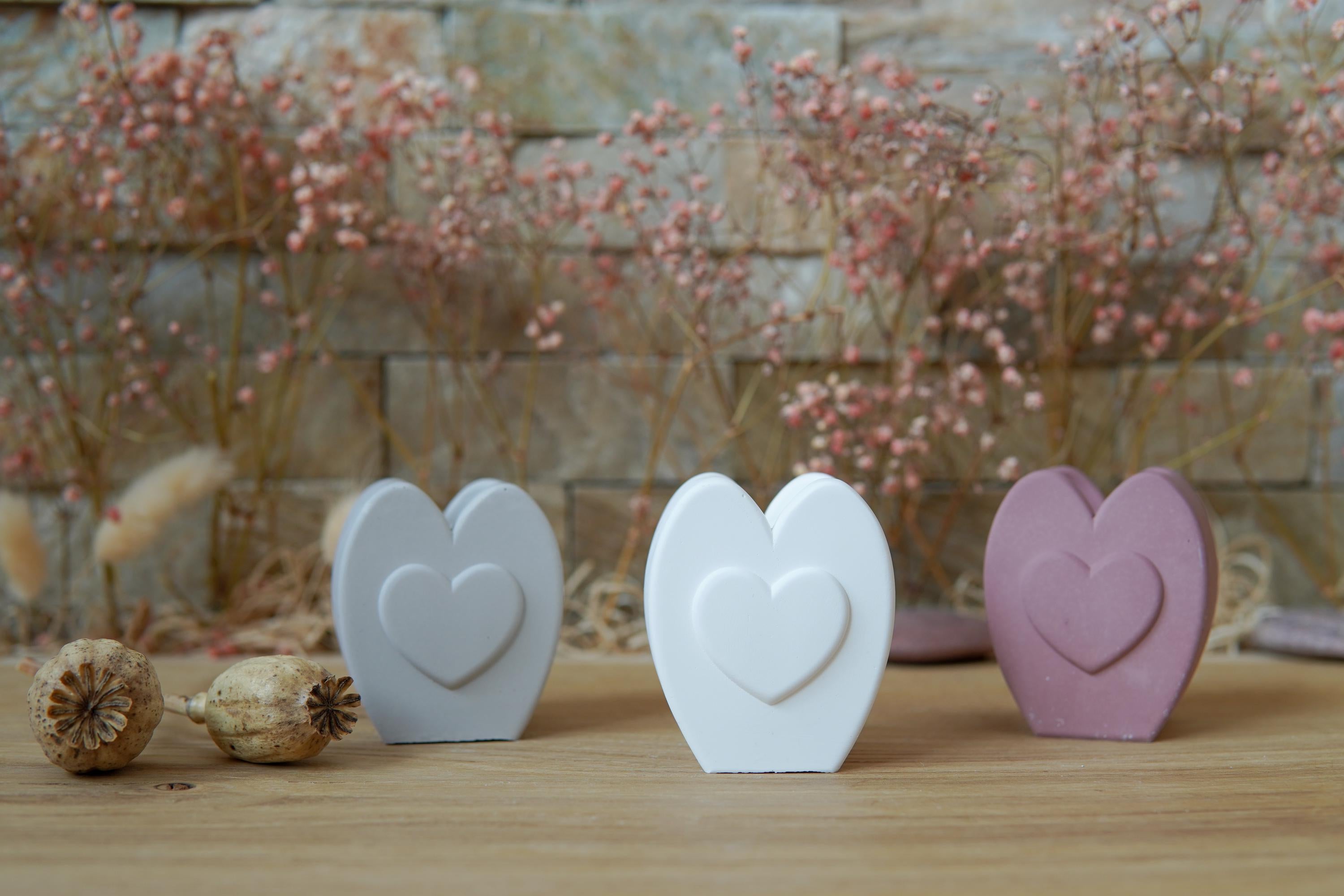 Silikongießform - Herzsockel-Vase / Stabkerzenhalter -