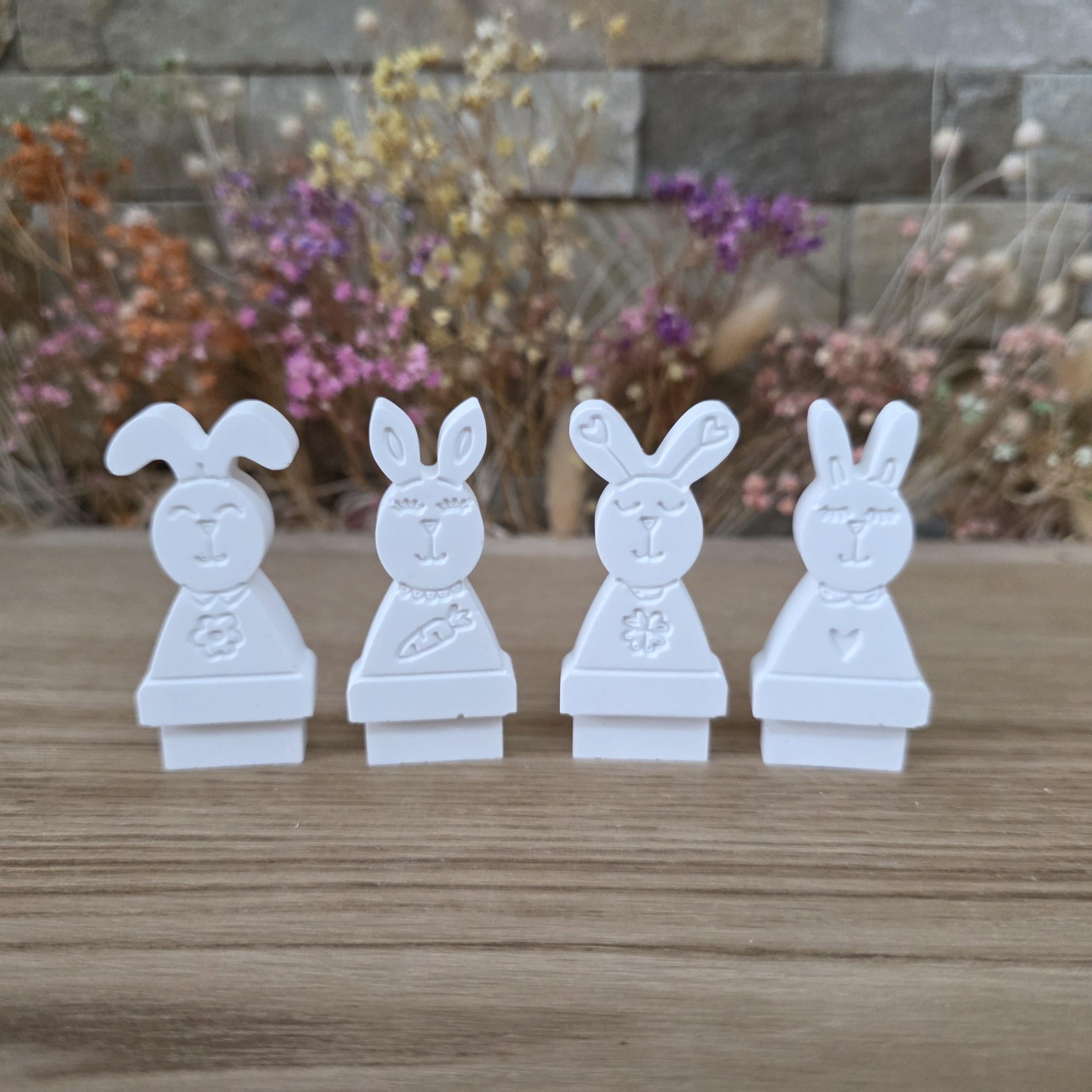 Silikon – Gießform – Steckform Hoppelquartett – 4 Hasen auf Mini-Sockel