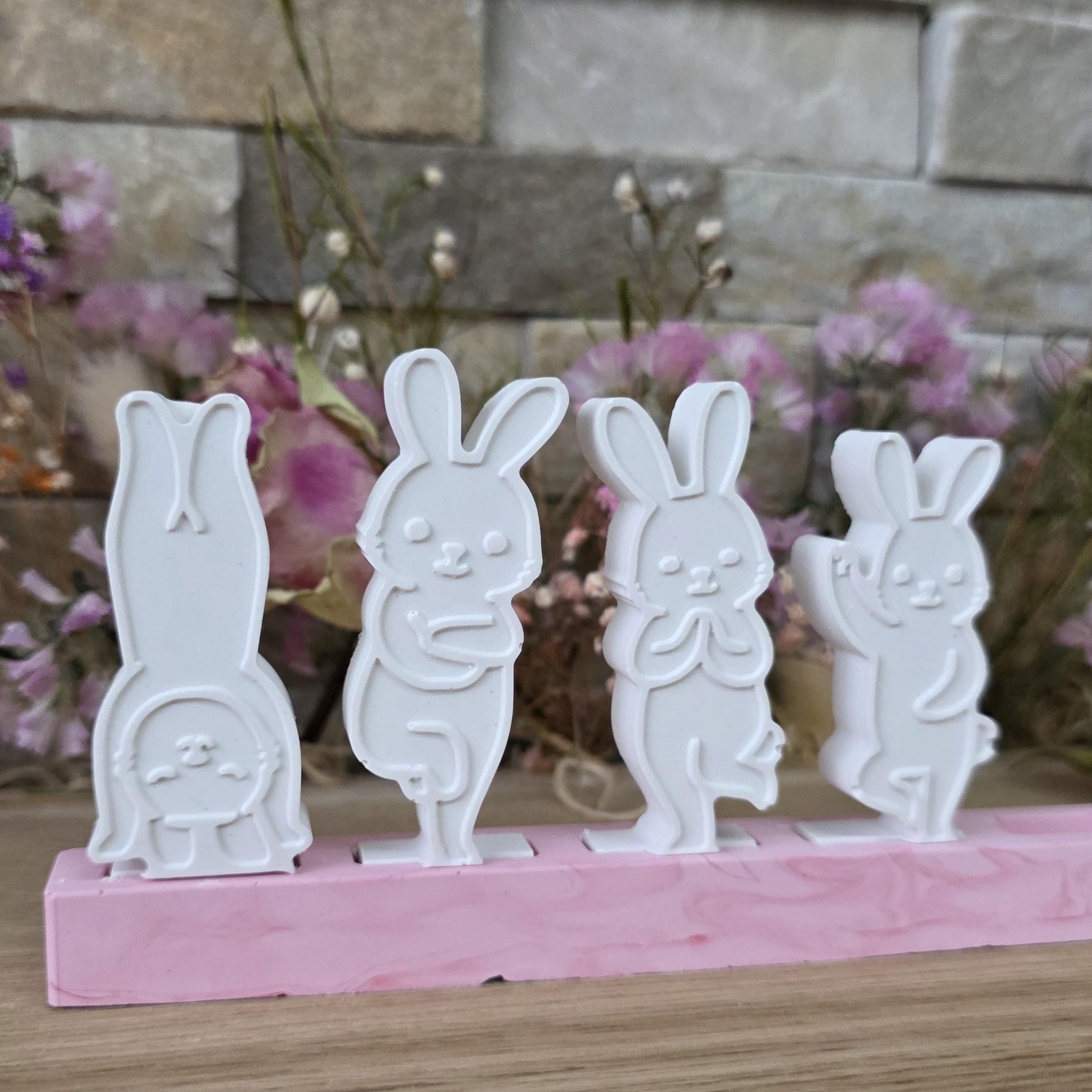 Silikon – Gießform – Steckform Tanzende Hasen – 4er-Set