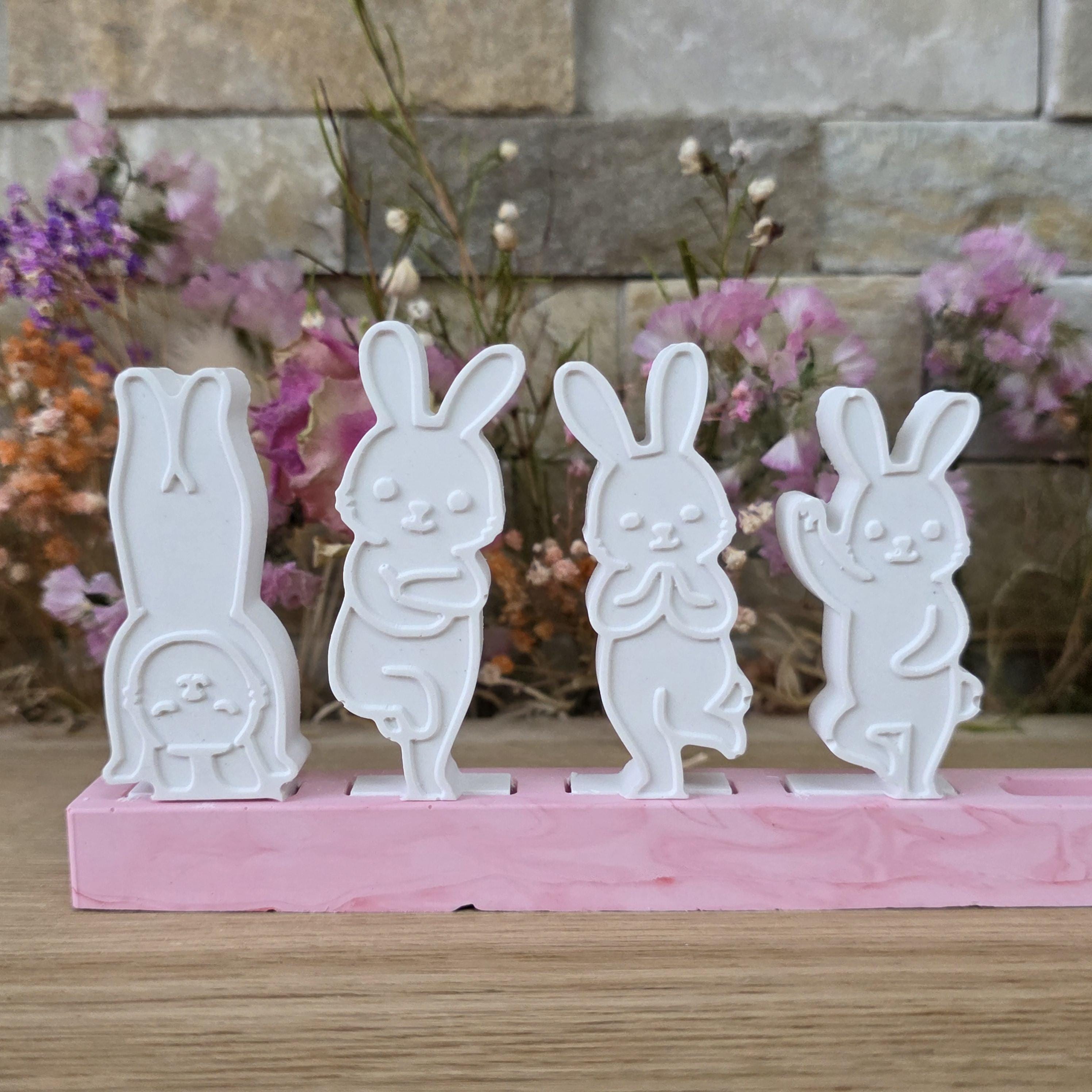 Silikon – Gießform – Steckform Tanzende Hasen – 4er-Set