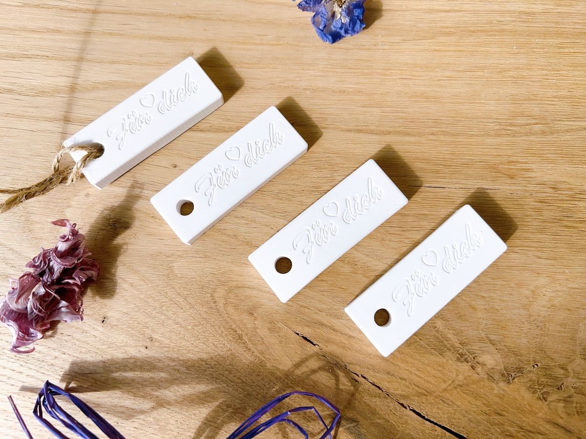 Silikon Gießform Verkaufsanhänger Anhänger Personalisiert Für dich 4er Set – Schrift – Ansicht 2