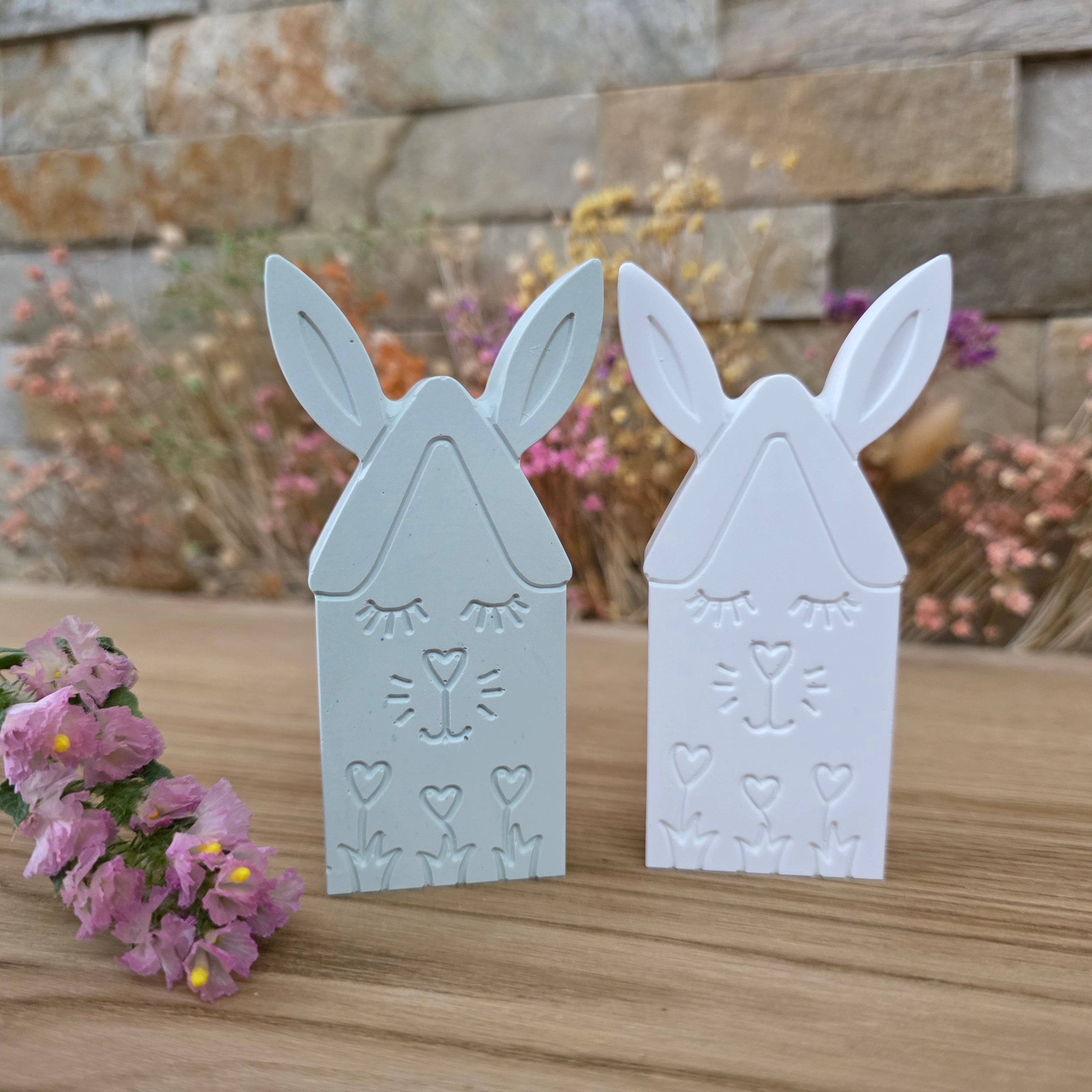 Silikon – Gießform – Hasenhaus Tulpenzauber – Haus mit Ohren & Frühlingsgravur