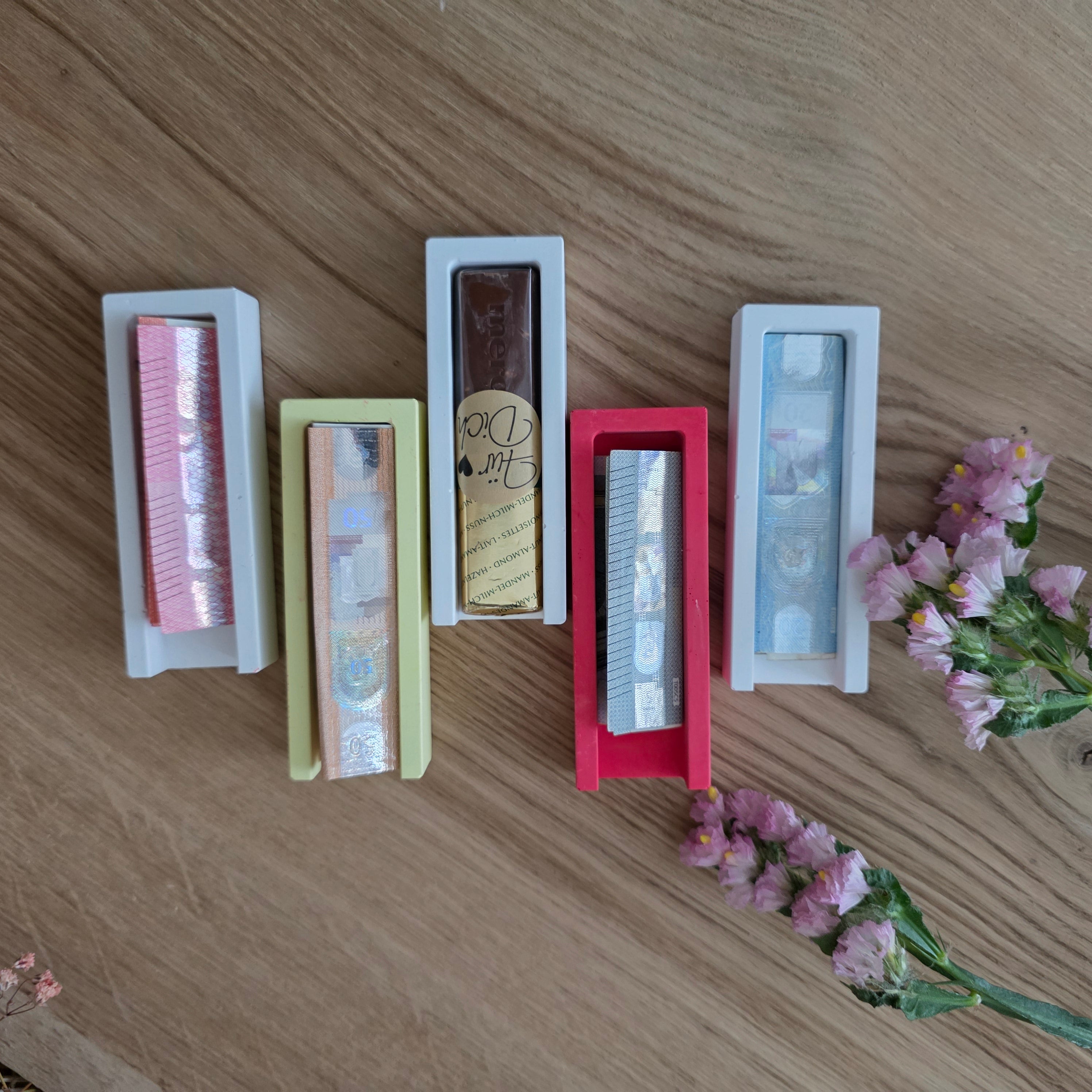 Modularer Schokoladenhalter – Rückteil & Wechselfronten