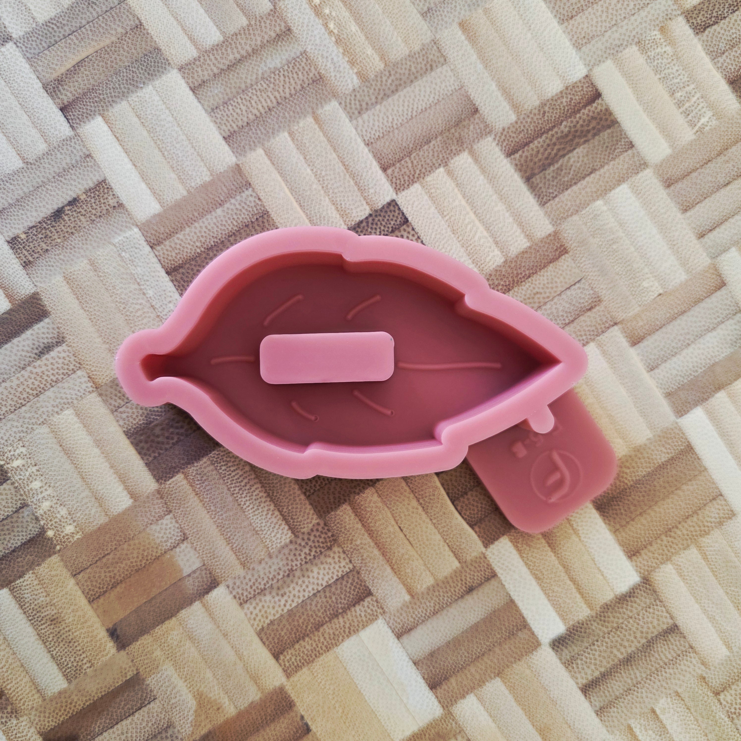 Silikon – Gießform – Grundplatte Blatt – für 1 Stecker – passend für unser Stecksystem