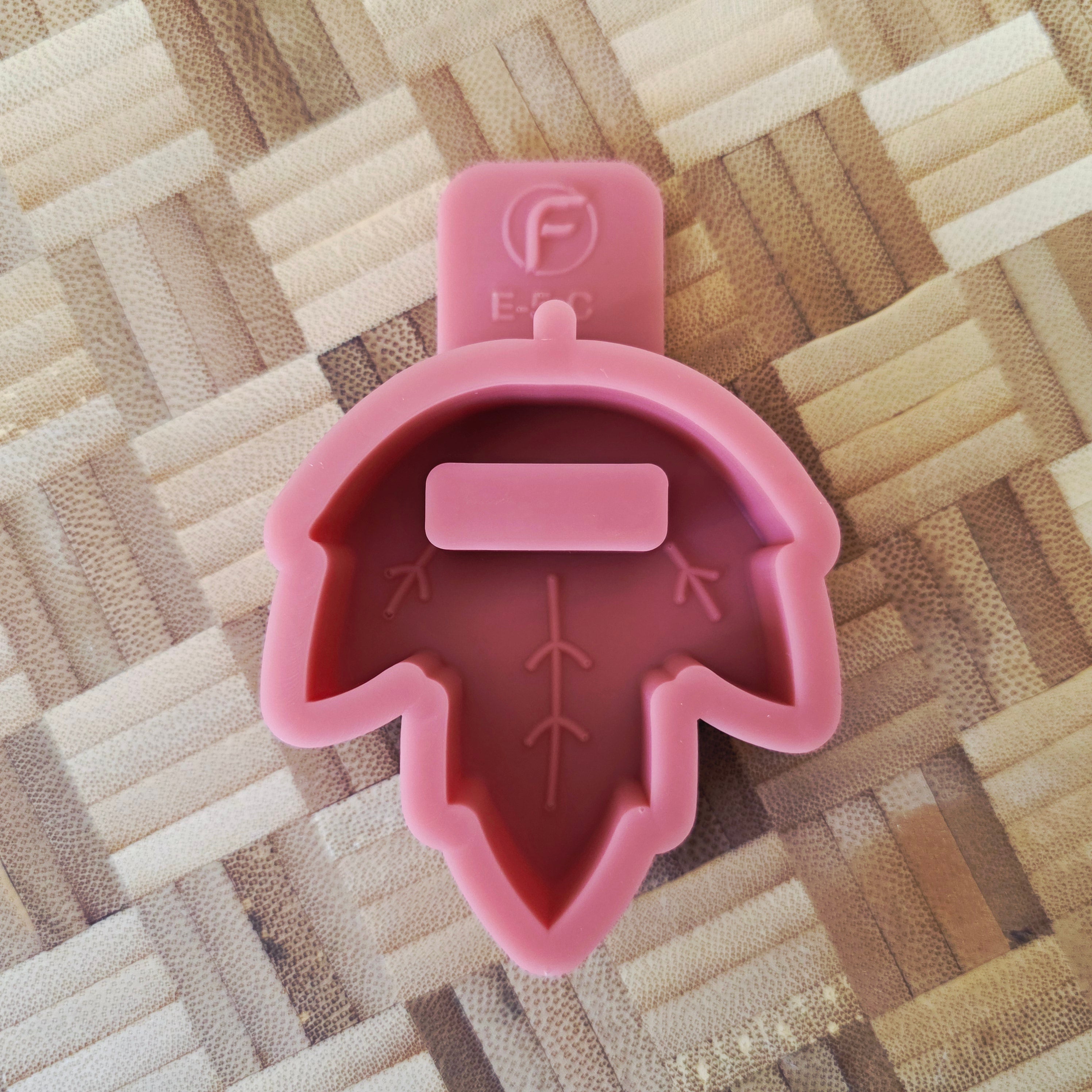 Silikon – Gießform – Grundplatte Ahornblatt – für 1 Stecker – passend für unser Stecksystem
