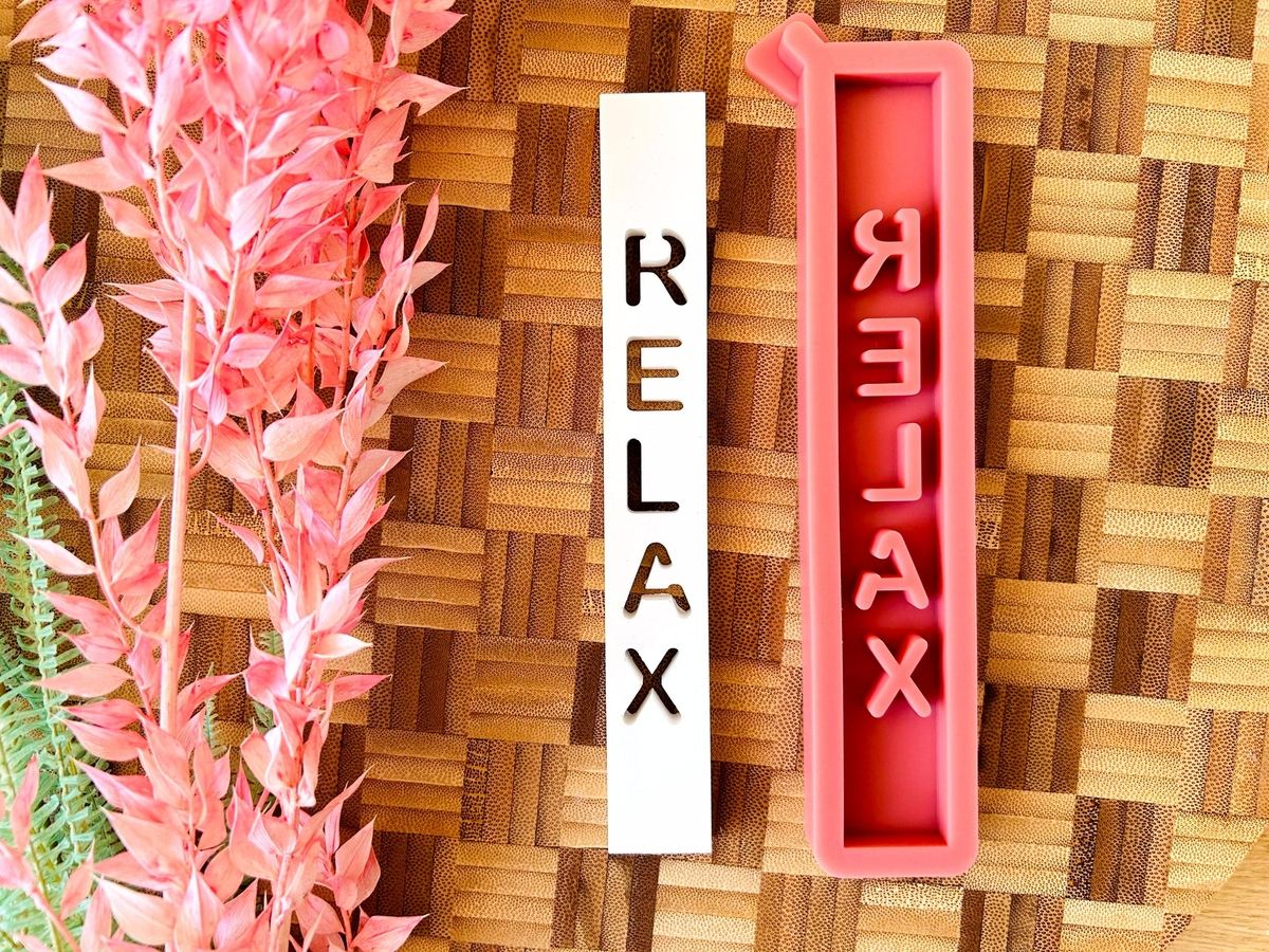 Silikon Gießform Klötzchen RELAX Schriftzug Klötzchen Lichthäuser Lichthausklötzchen Klötzchen Windlicht – Ansicht 2