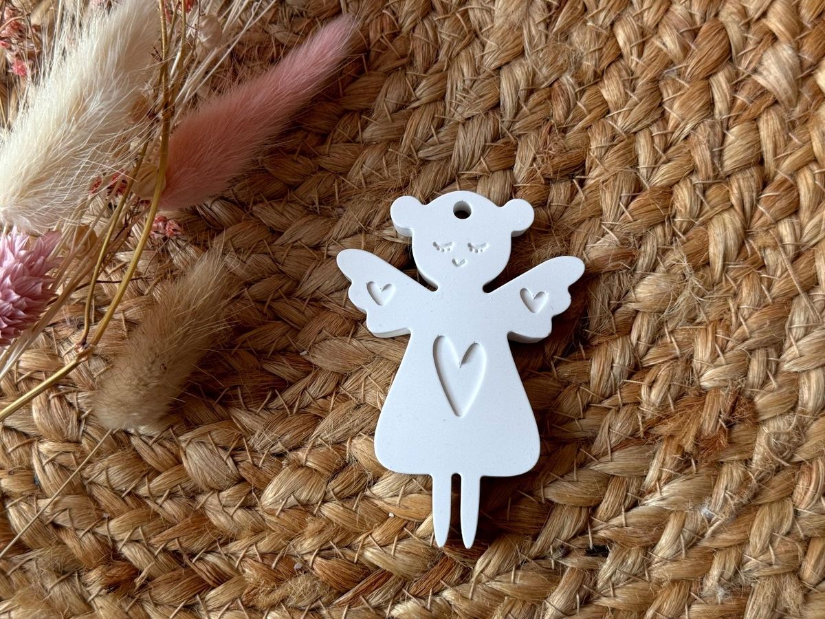 Silikon Gießform niedlicher Engel zum Aufhängen mit Herzen HERZ – Weihnachten – Ansicht 4