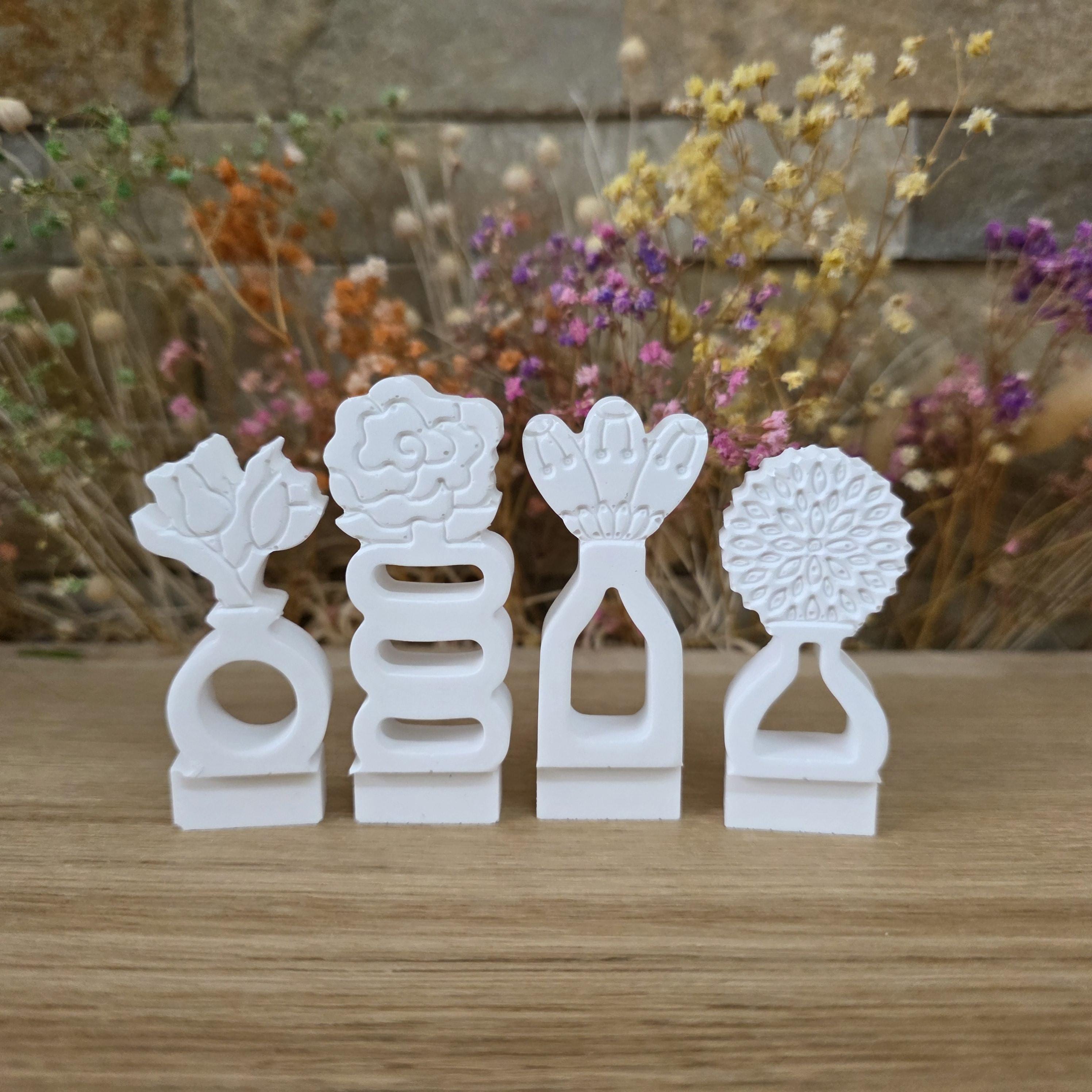 Silikon – Gießform – Steckform Blumenvasen – 4 Blumen für den Steckkranz "2"