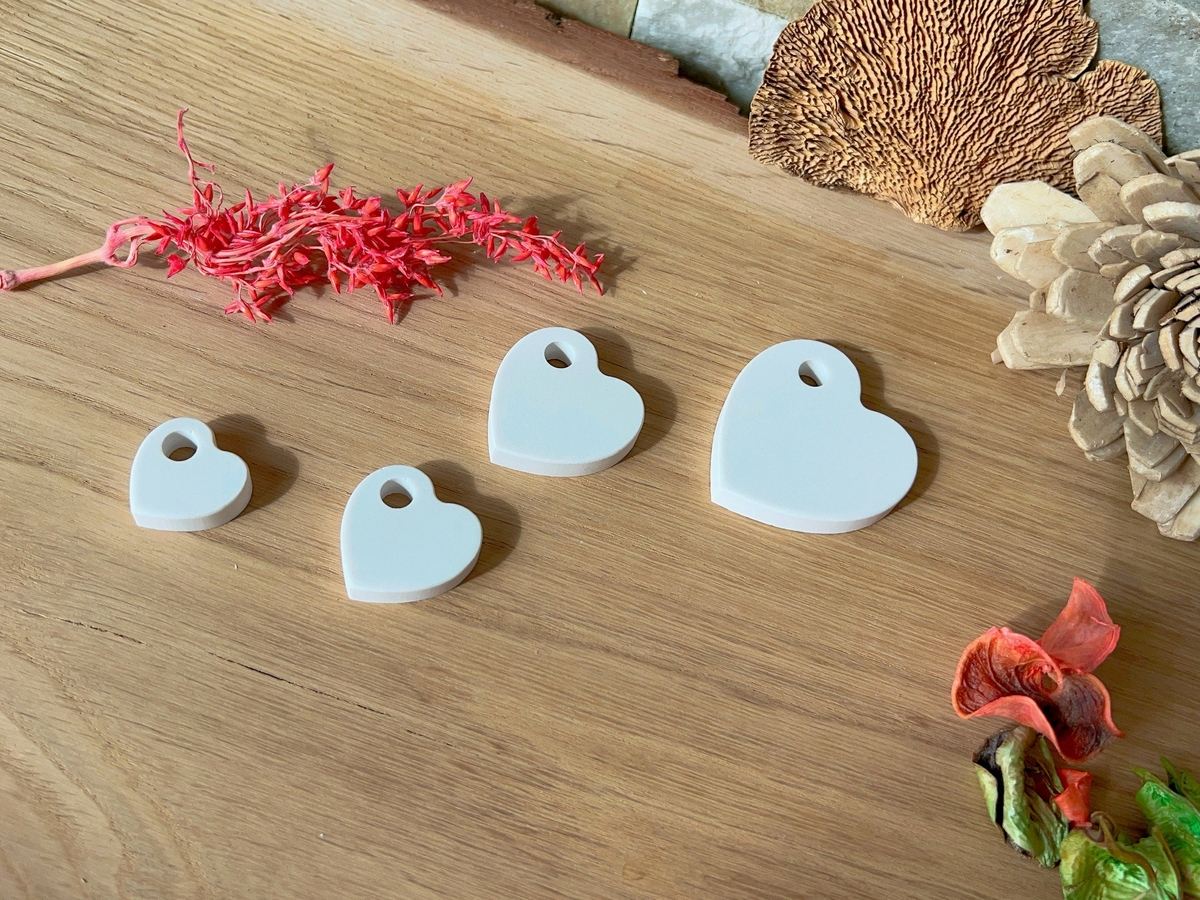 Silikon Giessform mini Herzen zum Aufhängen 4er Set – Ansicht 4